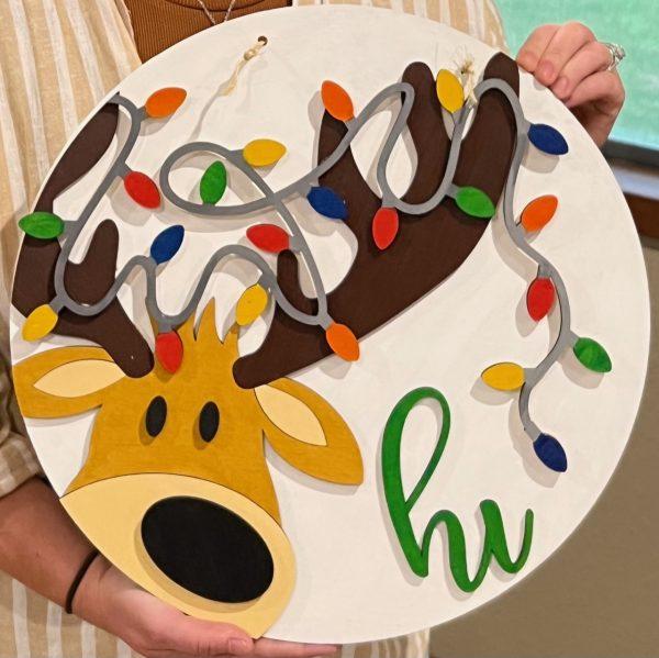 Wood Hanger - Reindeer hi (UNPAINTED)